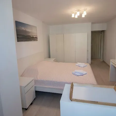 Apartment Karina Qn *